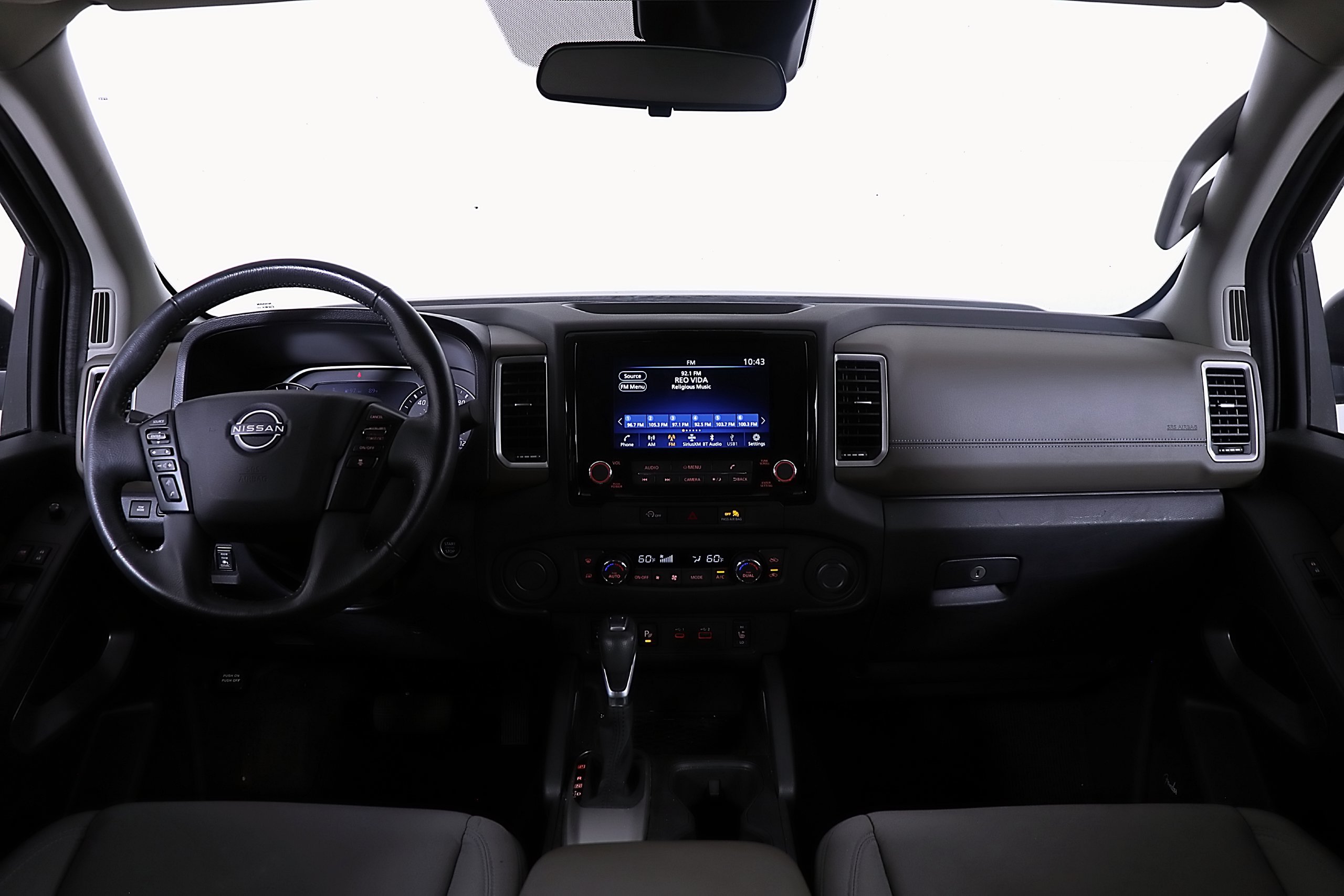 Used 2024 Nissan Frontier SV w/ SV Convenience Package RWD image 12