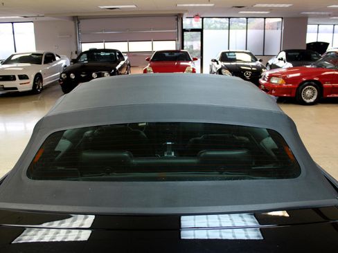 Used 2005 Ford Mustang GT image 13