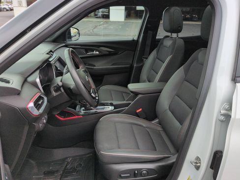 Certified 2023 Chevrolet TrailBlazer RS w/ Sun and Liftgate Package AWD/4WD image 20