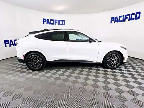 Used 2025 Ford Mustang Mach-E Premium image 11