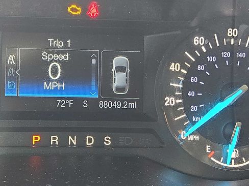 Used 2018 Ford Edge SEL FWD image 19