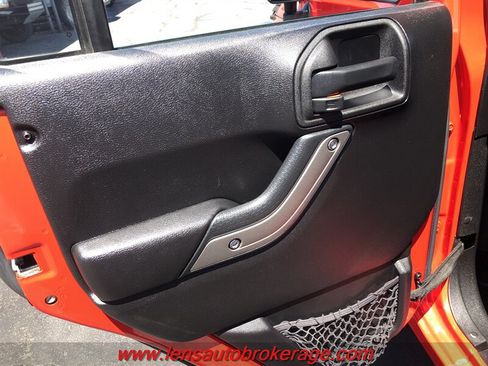 Used 2015 Jeep Wrangler Unlimited Sport AWD/4WD image 13