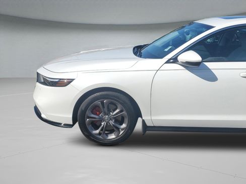 Certified 2023 Honda Accord EX-L image 35