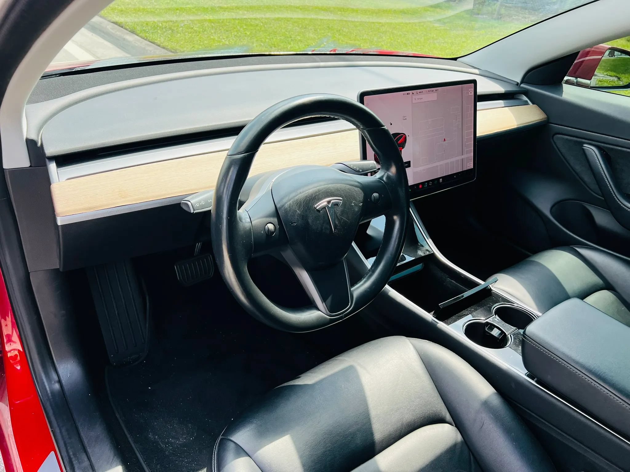 Used 2018 Tesla Model 3 Long Range RWD image 10