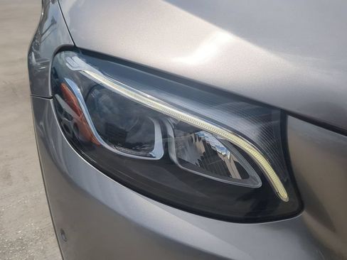 Used 2019 Mercedes-Benz GLC 350e 4MATIC image 21