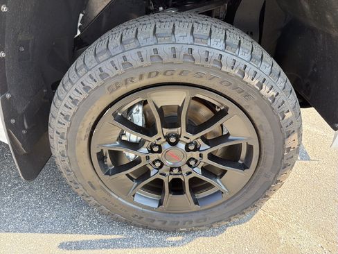 Used 2024 Toyota Tundra SR5 w/ SR5 Convenience Package RWD image 13