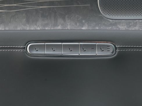 Used 2023 Genesis G90 3.5T AWD/4WD image 34