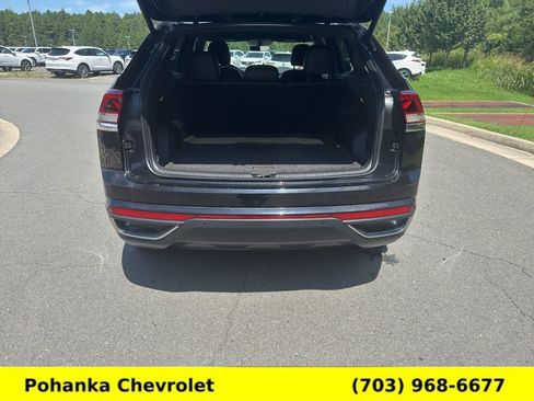 Used 2020 Volkswagen Atlas Cross Sport SE w/ Panoramic Sunroof Package AWD/4WD image 32