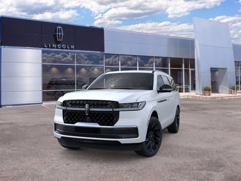 New 2026 Lincoln Navigator Reserve w/ Jet Appearance Package AWD/4WD image 2