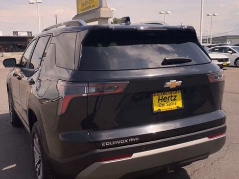 Used 2025 Chevrolet Equinox LT w/ Convenience Package II AWD/4WD image 8