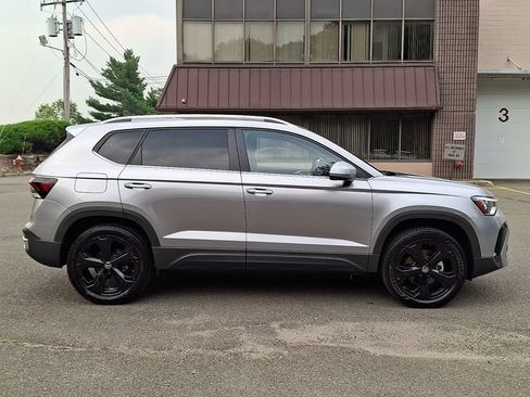 Certified 2025 Volkswagen Taos SEL w/ Black Wheel Plus Package AWD/4WD image 12