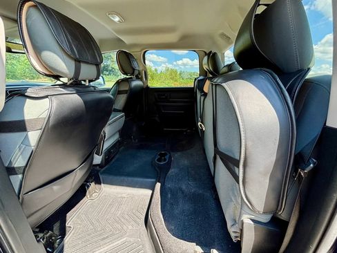 Used 2014 RAM 1500 Express AWD/4WD image 18