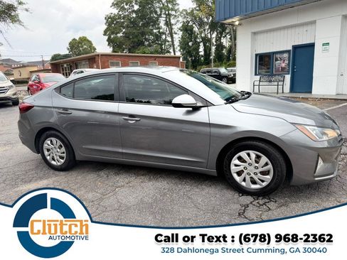 Used 2019 Hyundai Elantra SE w/ Cargo Package FWD image 7