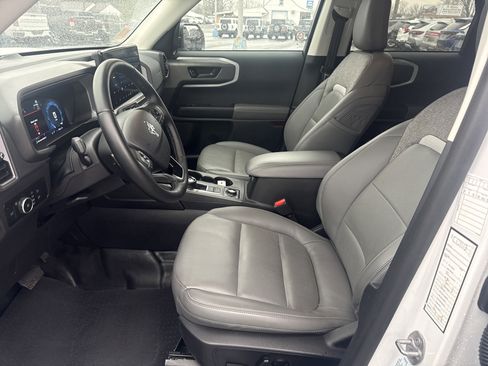 Used 2025 Ford Bronco Sport Badlands image 12