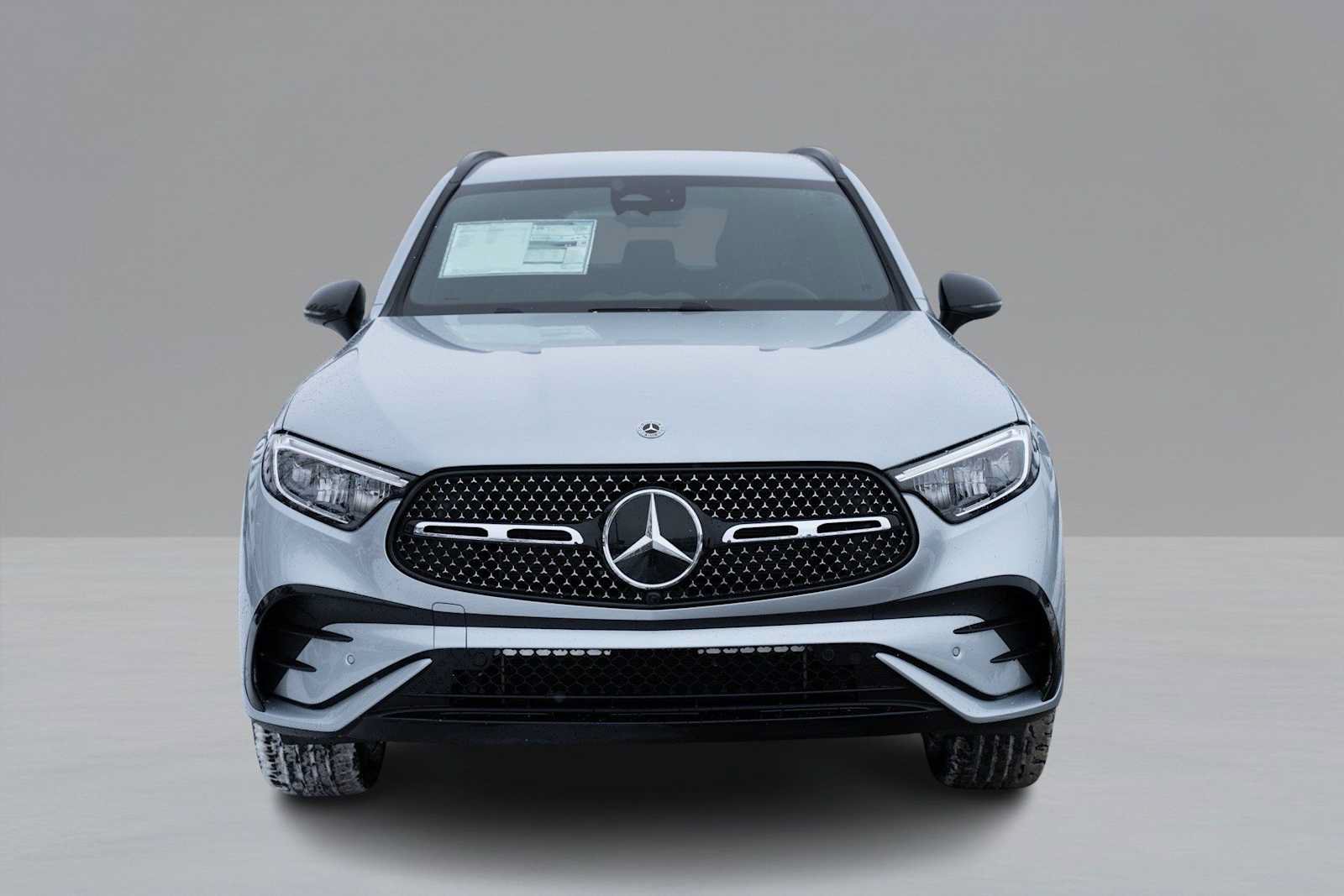Used 2026 Mercedes-Benz GLC 300 4MATIC image 2