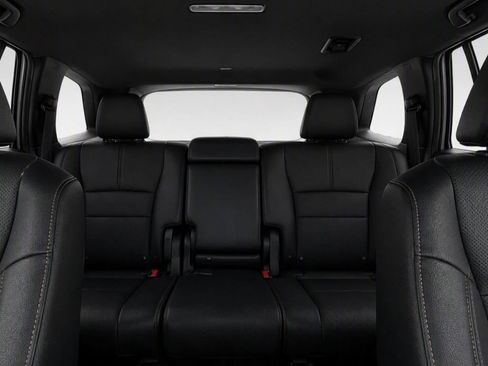 Used 2025 Honda Passport TrailSport image 34