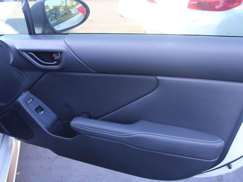 Used 2023 Toyota GR86 w/ ALL Weather Mat Package (TMS) RWD image 17