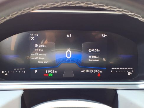Used 2025 Volkswagen Taos SE FWD image 19