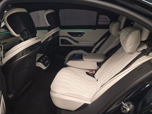 Used 2025 Mercedes-Benz S 63 AMG S w/ Rear Seat Package image 5