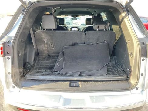 Used 2022 Chevrolet Traverse Premier image 26