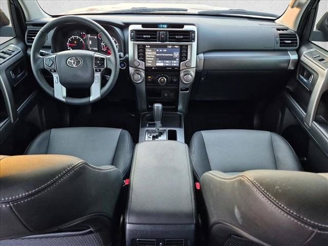 Used 2022 Toyota 4Runner SR5 Premium w/ Moonroof Package RWD image 15
