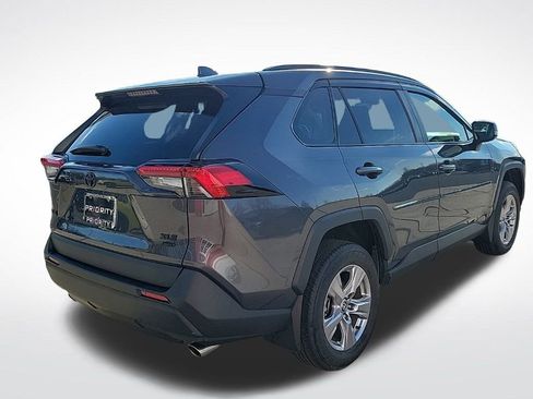 Used 2023 Toyota RAV4 XLE image 5
