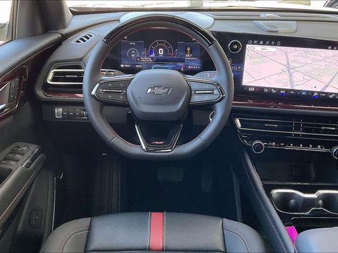 Used 2026 Chevrolet Traverse RS w/ LPO, Floor Liner Package image 7