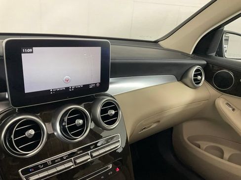 Used 2016 Mercedes-Benz GLC 300 4MATIC image 16
