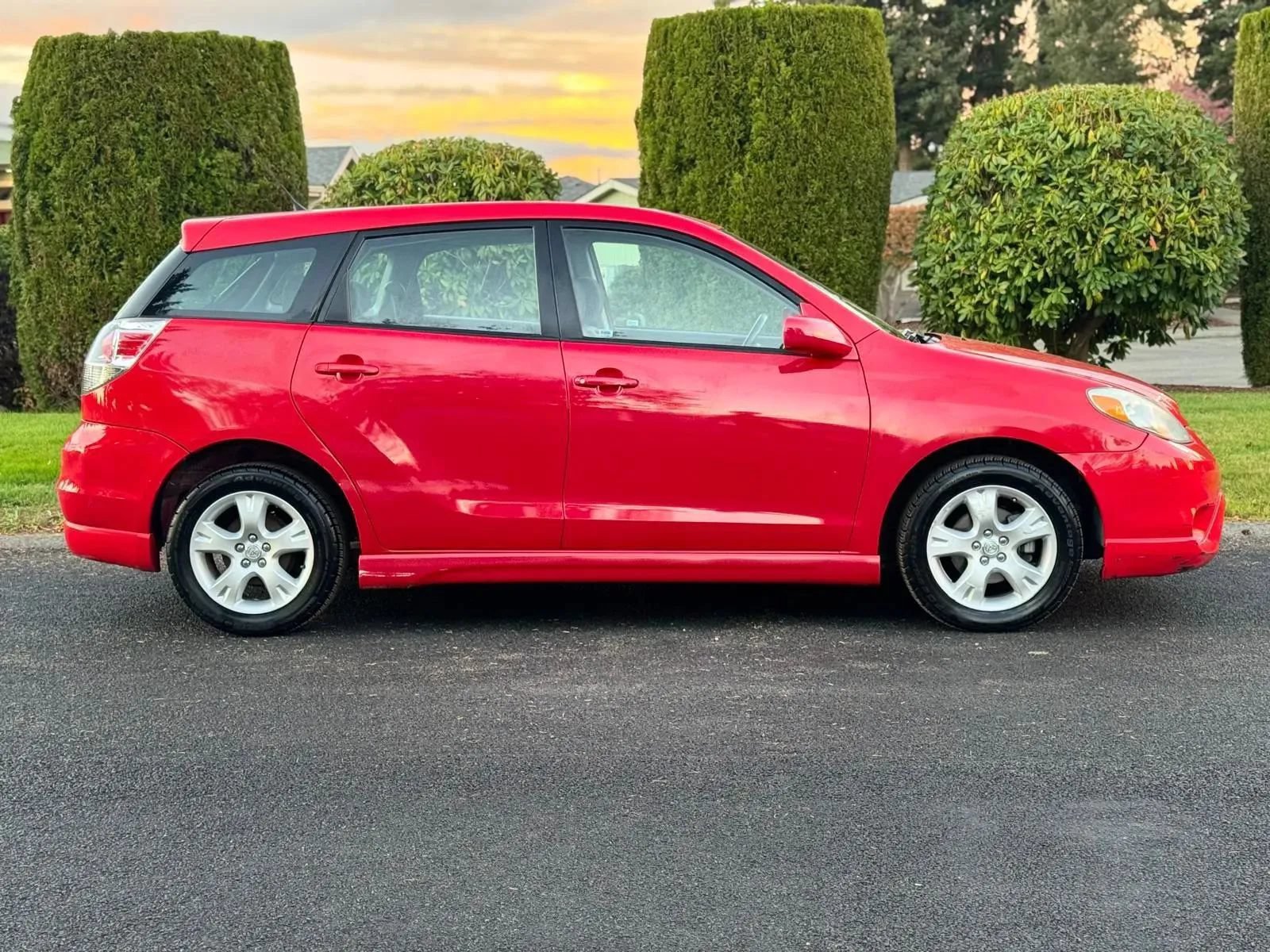 Used 2007 Toyota Matrix XR FWD image 6