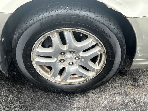 Used 2002 Subaru Outback Wagon image 25