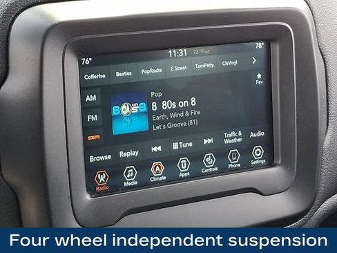 Used 2019 Jeep Renegade Latitude w/ Cold Weather Group image 12