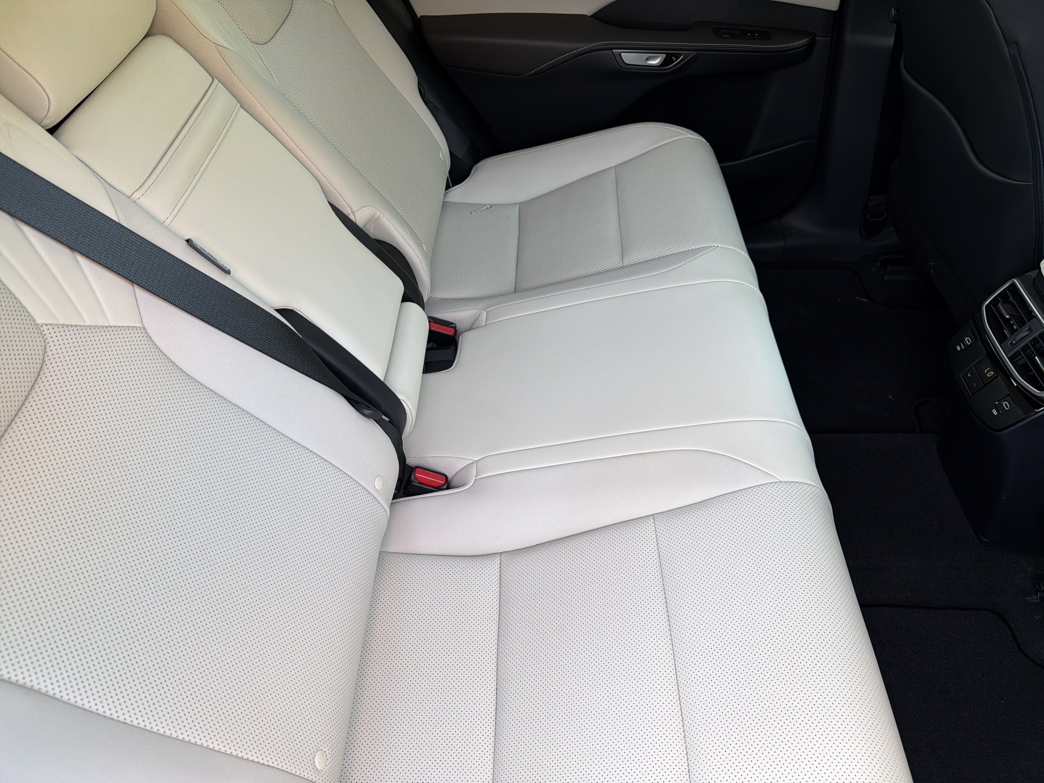 Certified 2024 Lexus RX 350 FWD w/ Technology Package image 36