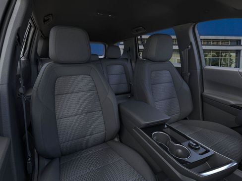 New 2027 Chevrolet Equinox LT w/ Safety and Technology Package FWD image 16