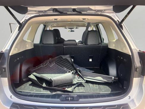 Used 2023 Subaru Forester Limited AWD/4WD image 11