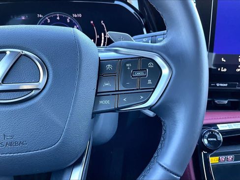 Used 2025 Lexus NX 250 w/ Accessory Package (Z1) image 25