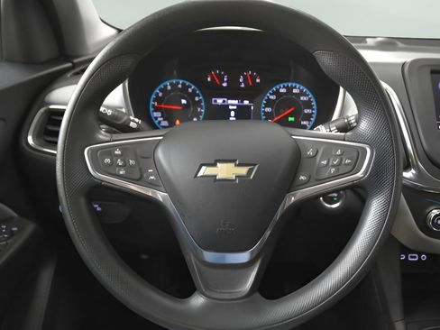 Used 2022 Chevrolet Equinox LS AWD/4WD image 18