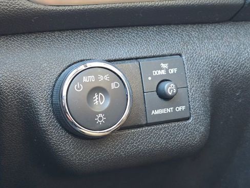 Used 2015 GMC Acadia Denali image 51