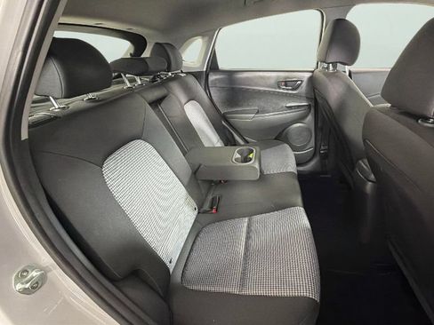 Used 2022 Hyundai Kona SE FWD image 29