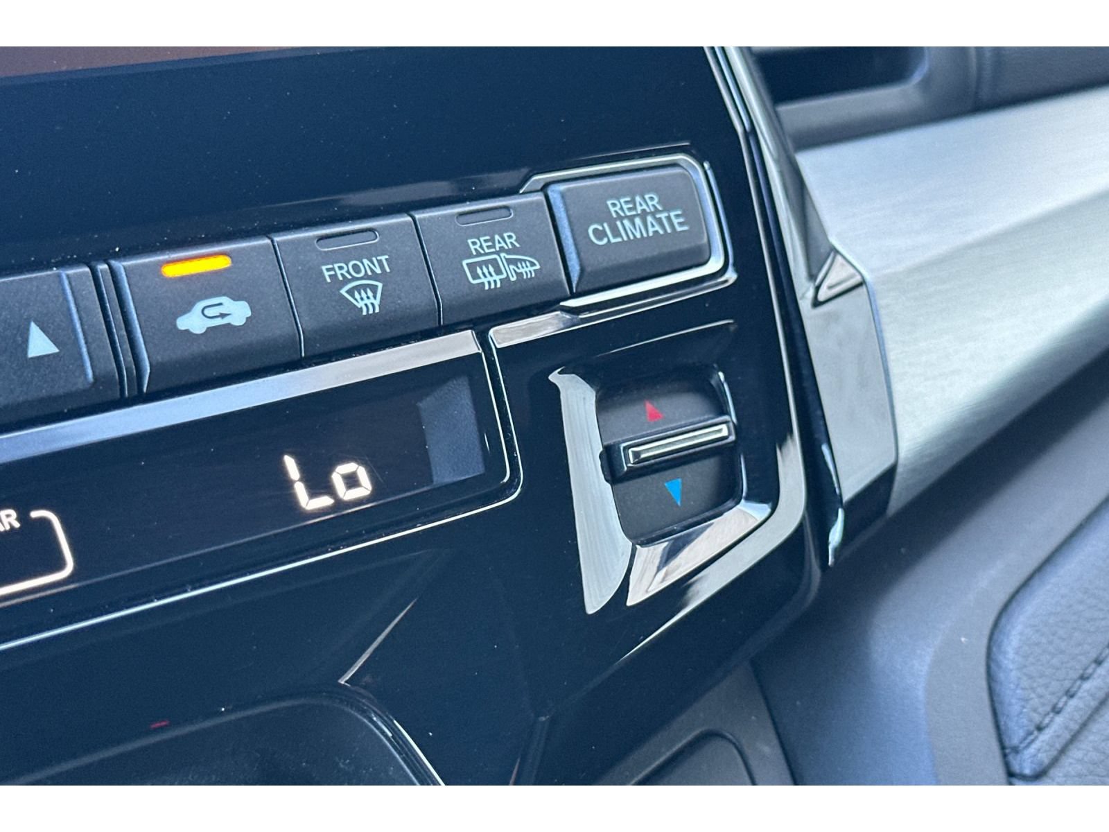 Used 2024 Honda Odyssey Sport image 31