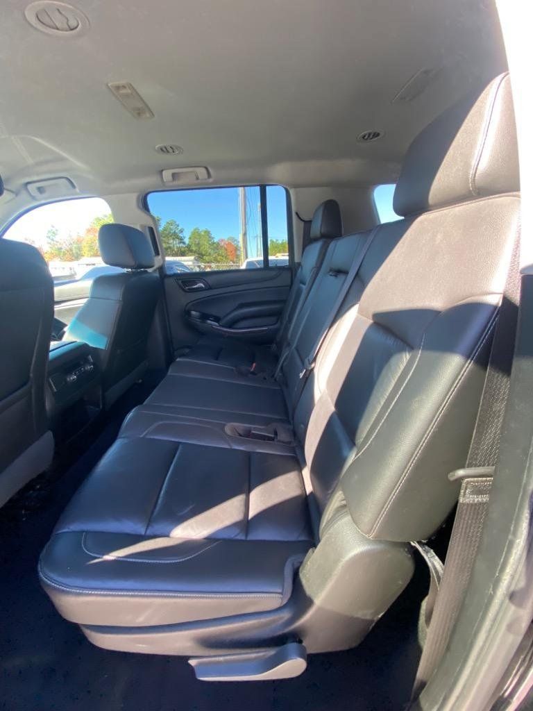 Used 2018 Chevrolet Suburban LT AWD/4WD image 13