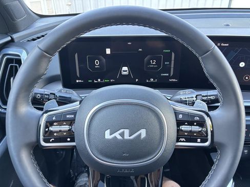 Used 2025 Kia Sorento SX Prestige AWD/4WD image 15