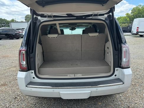 Used 2017 GMC Yukon Denali w/ Open Road Package AWD/4WD image 13