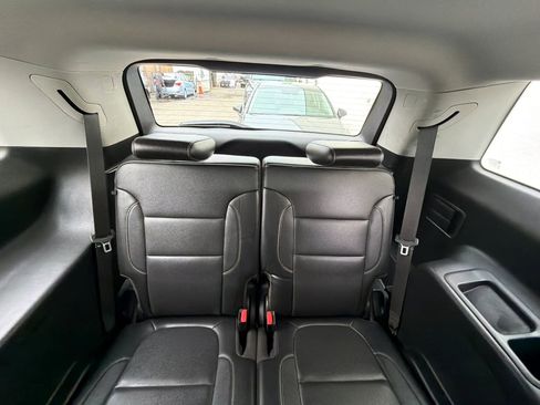 Used 2020 GMC Acadia SLT FWD image 29