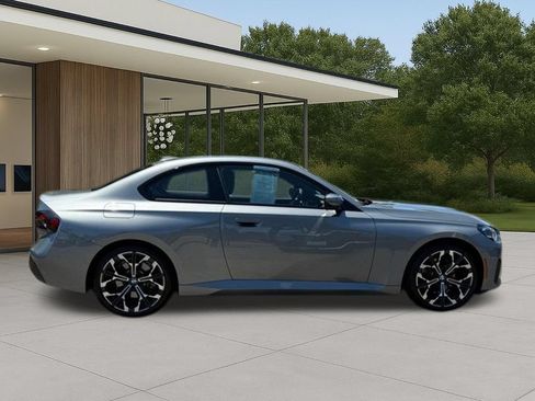 Used 2025 BMW 230i Coupe w/ Convenience Package RWD image 7