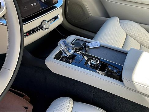 New 2026 Volvo XC90 B6 Ultra w/ Lounge Package image 21