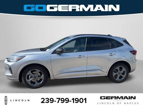 Used 2023 Ford Escape ST-Line w/ Tech Pack #1 image 3