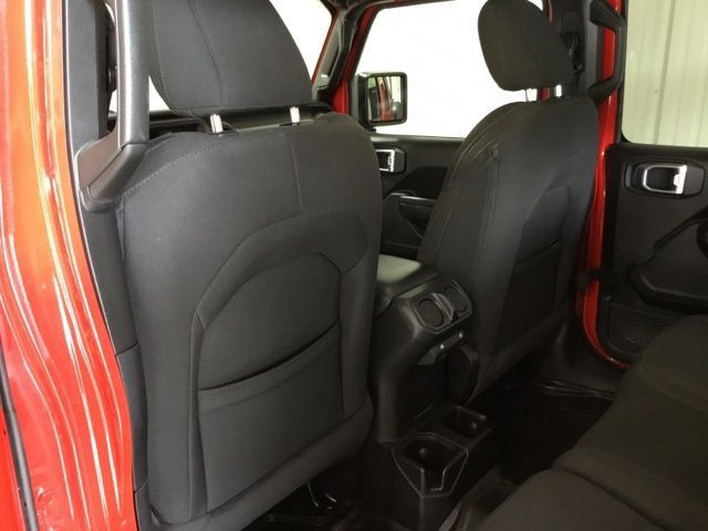 Used 2023 Jeep Wrangler Unlimited Sport AWD/4WD image 32