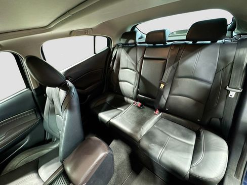 Used 2018 MAZDA MAZDA3 Grand Touring w/ Premium Equipment Package image 13