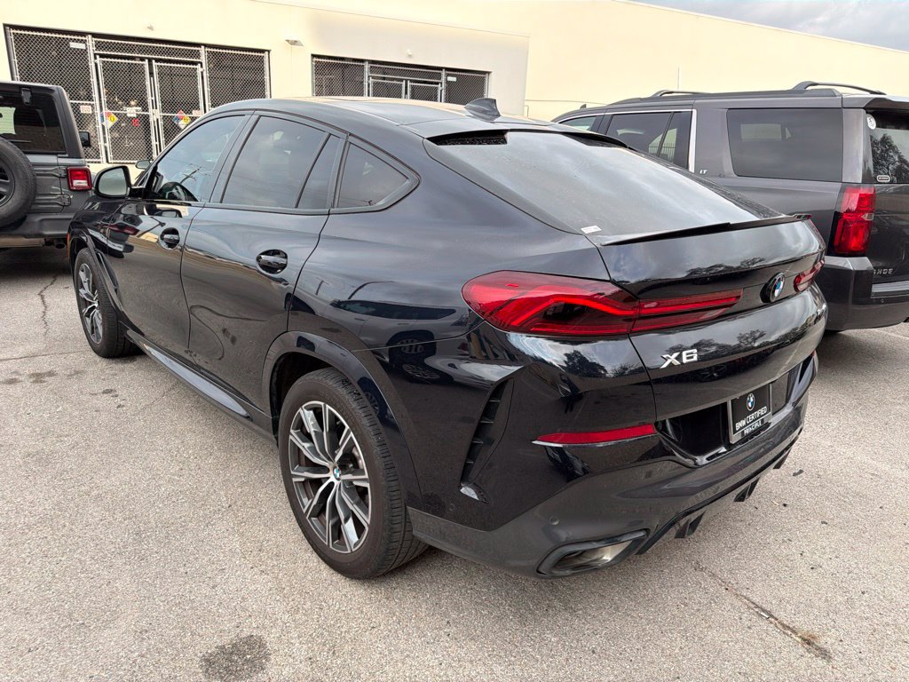 Certified 2023 BMW X6 xDrive40i w/ M Sport Package AWD/4WD image 3