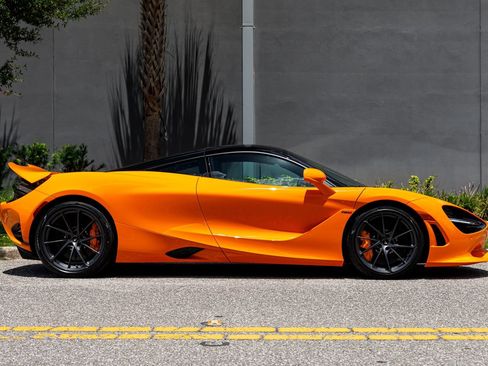 New 2027 McLaren 750S RWD image 6